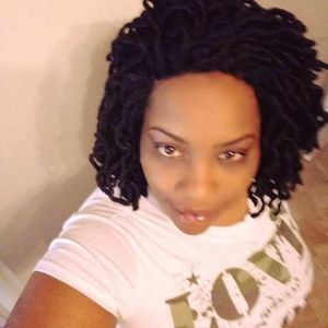 Meet your Posher, Myra